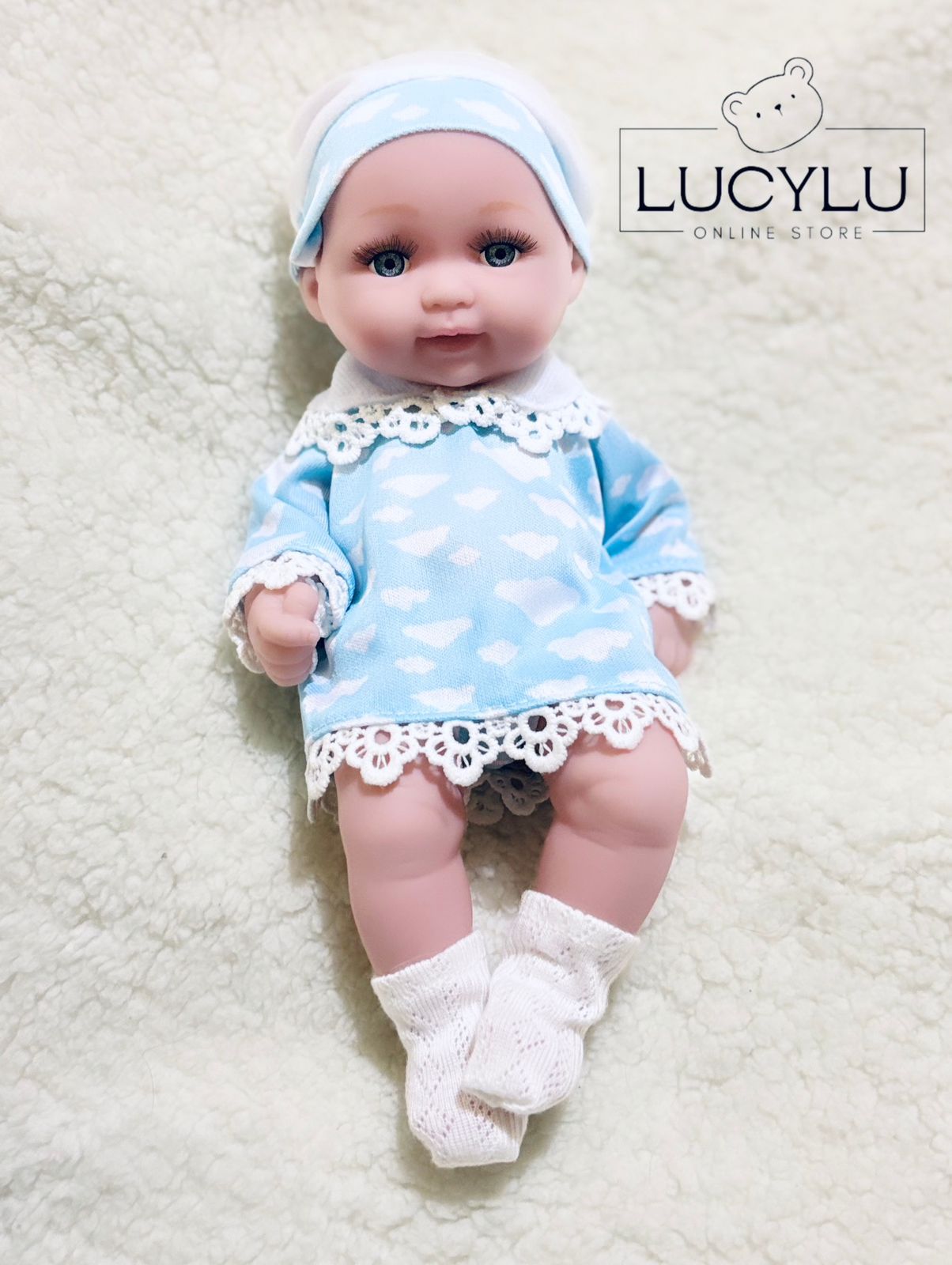 Muñeca vestido de nubes 28cm