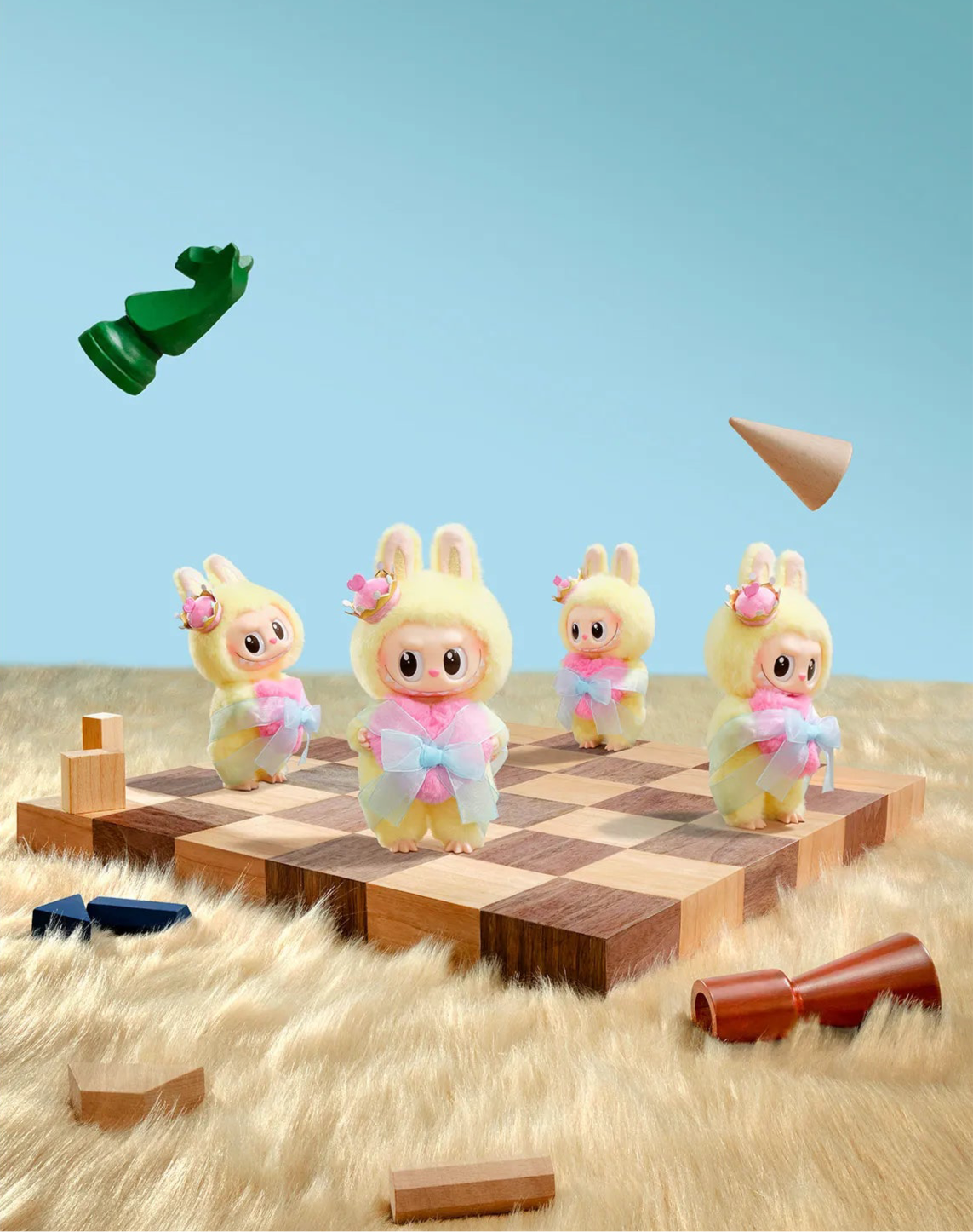 Pop mart Labubu let’s checkmate Hanging card Queen original edición exclusiva