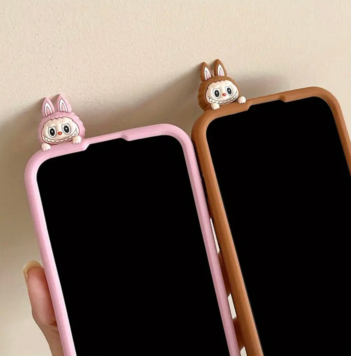 Estuche labubu iPhone 16 Pro max