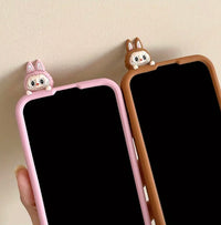 Estuche labubu iPhone 16 Pro max
