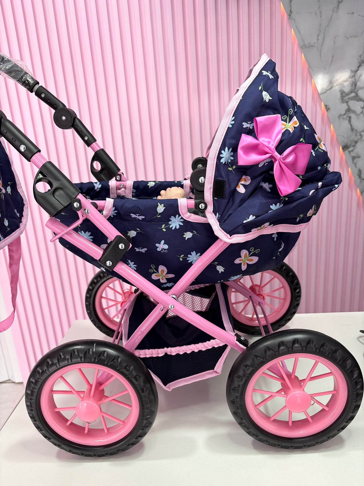 Coche para muñeca Reborn de hasta 60cm