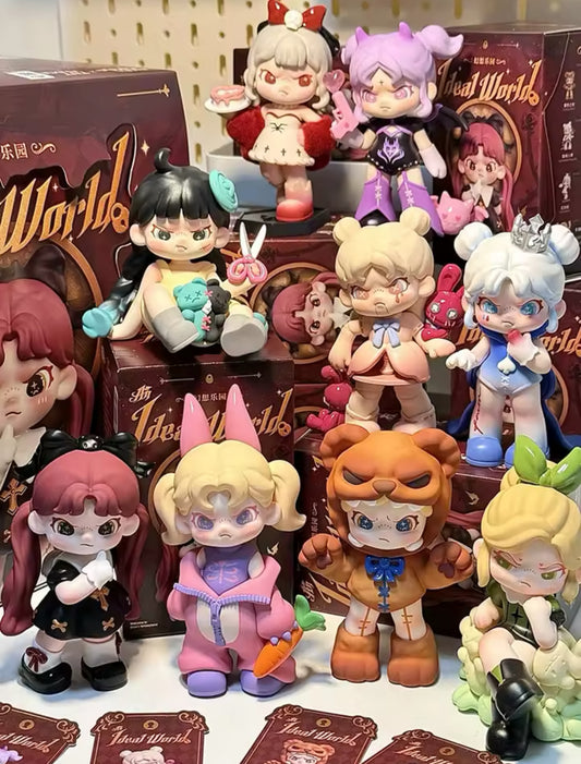 Dora ideal world vinil series blind box original