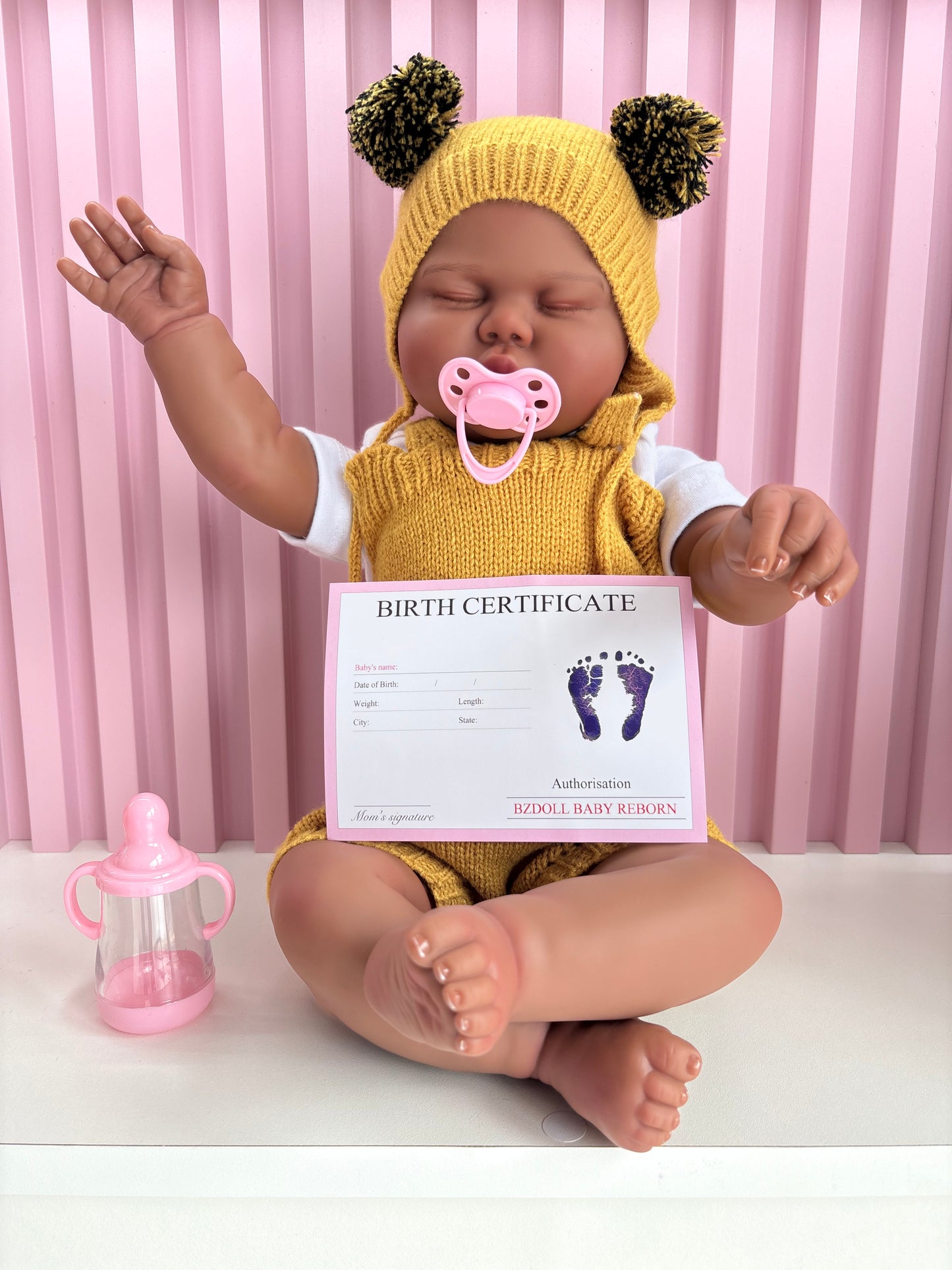 Bebé Reborn Vinilo de silicona y tela 20” Moreno