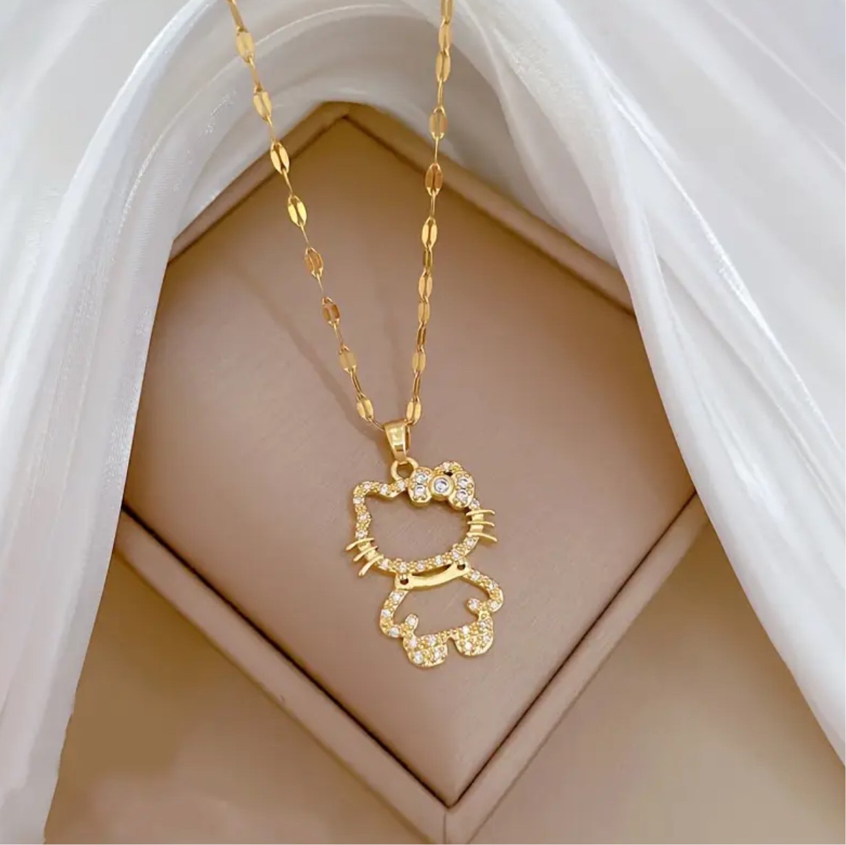 Collar dorado Hello Kitty acero