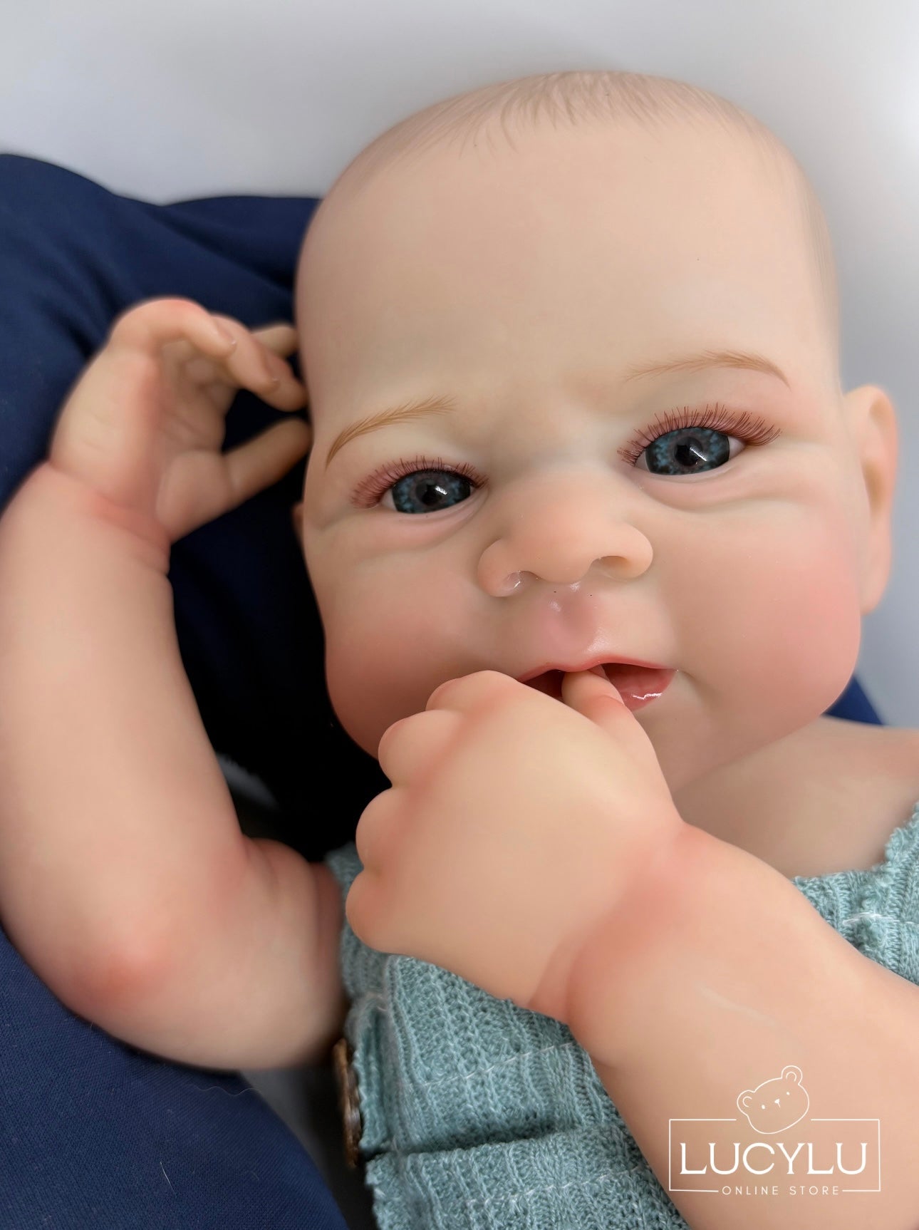 Bebé Reborn (niño) 18”