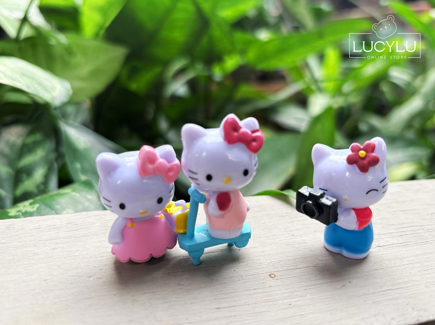 Conjunto de figuras de hello kitty